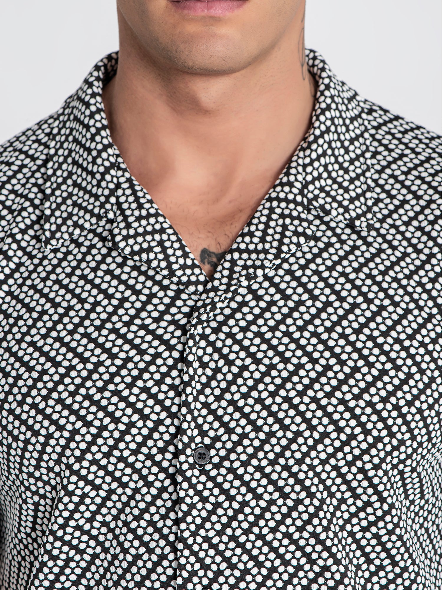 shirts / Black Vibration Shirt