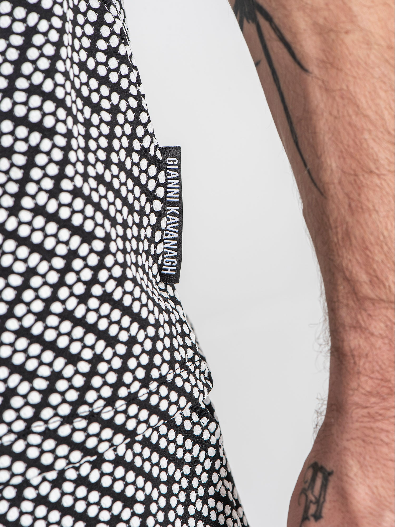 shirts / Black Vibration Shirt