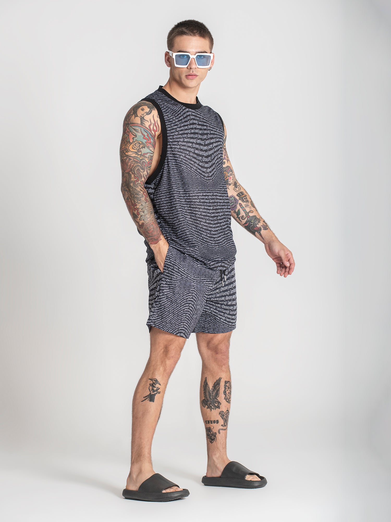 tank tops / Black Dizzy Tanktop