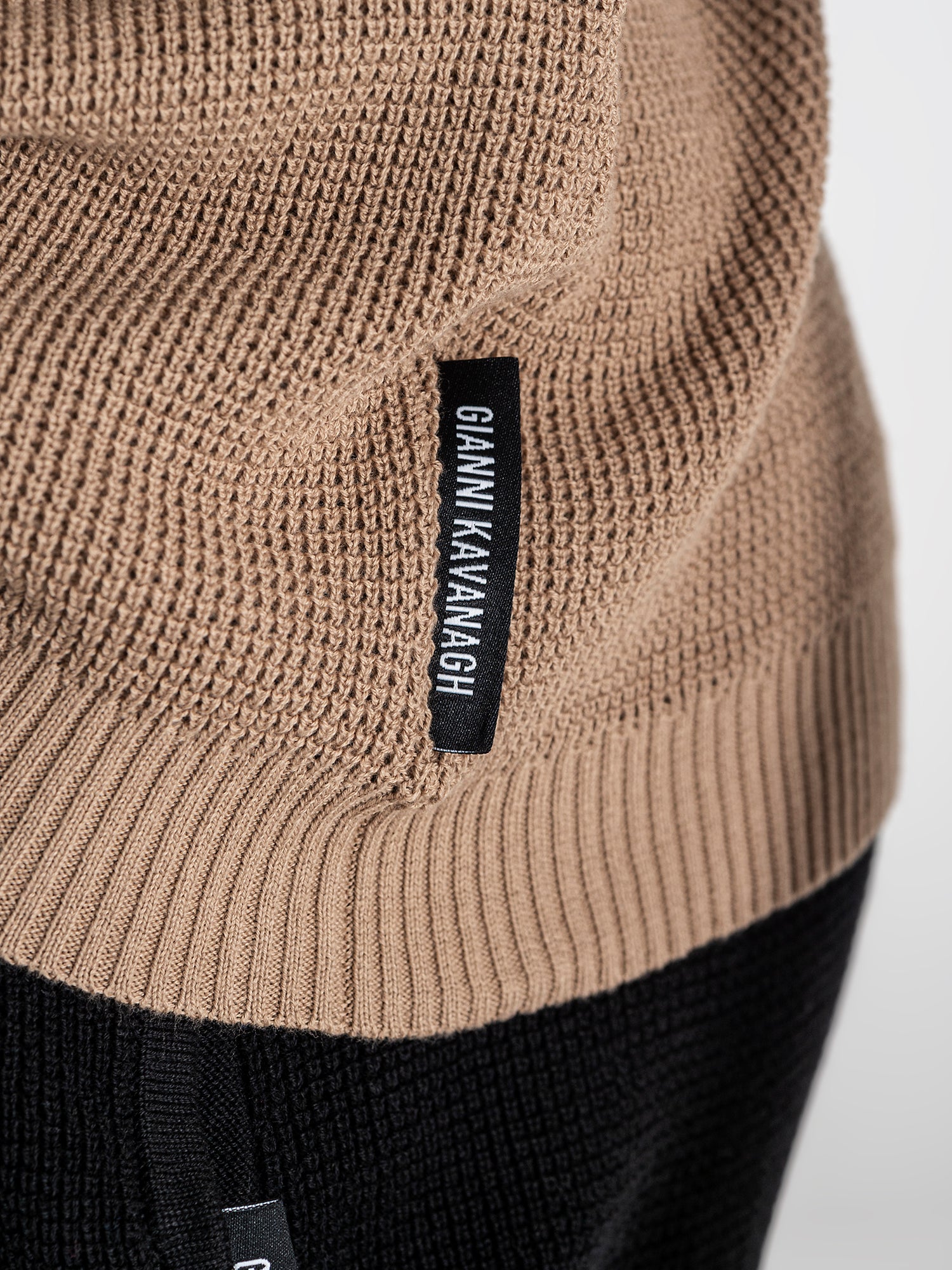 shirts / Beige Retro Vibes Knit Shirt