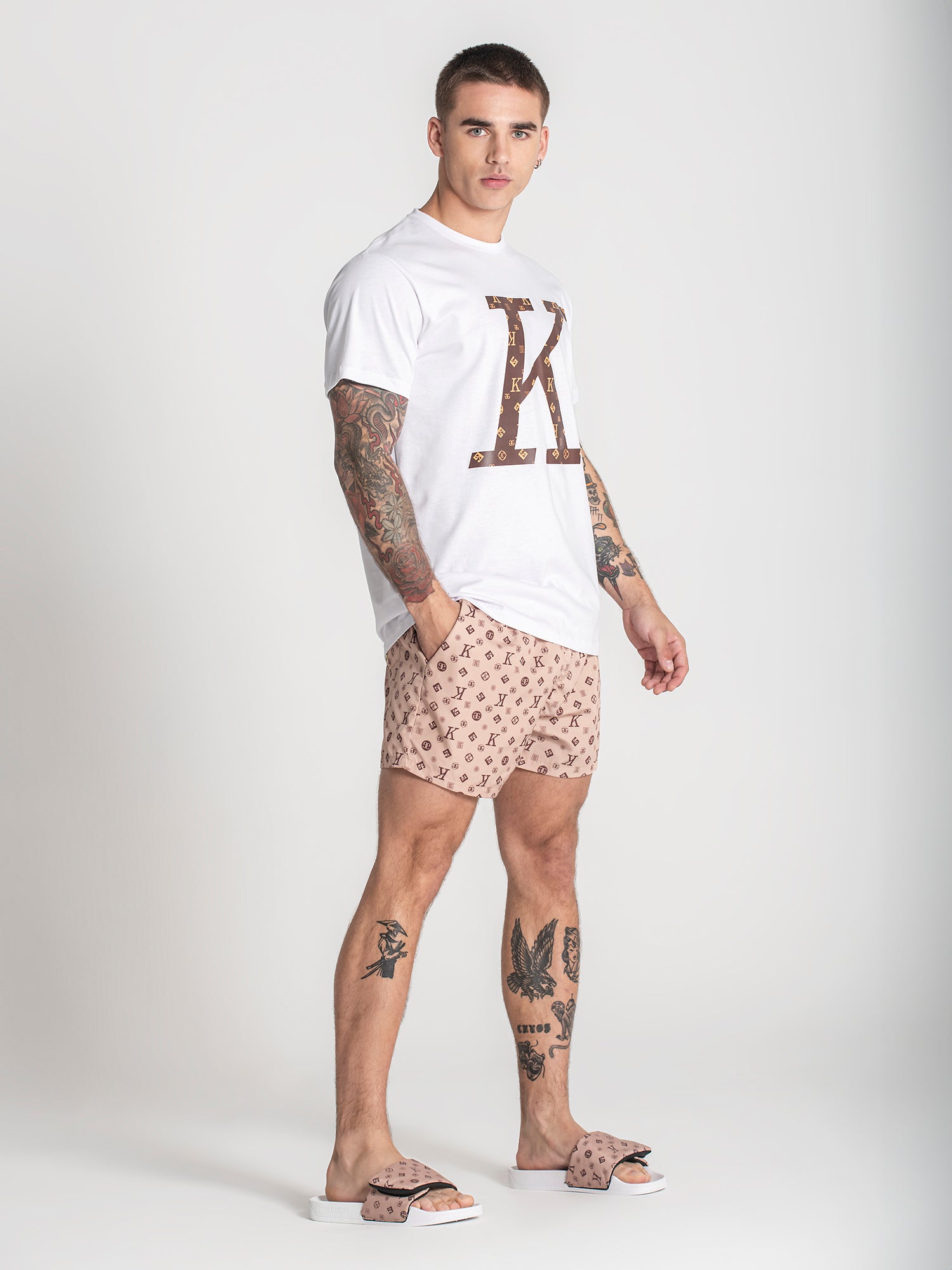 t-shirts / White ChoKo Tee