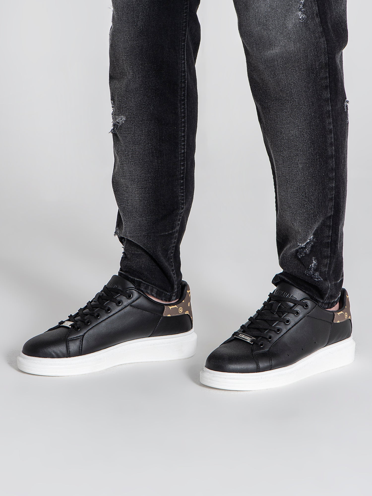 sneakers / Black Logomania Sneakers