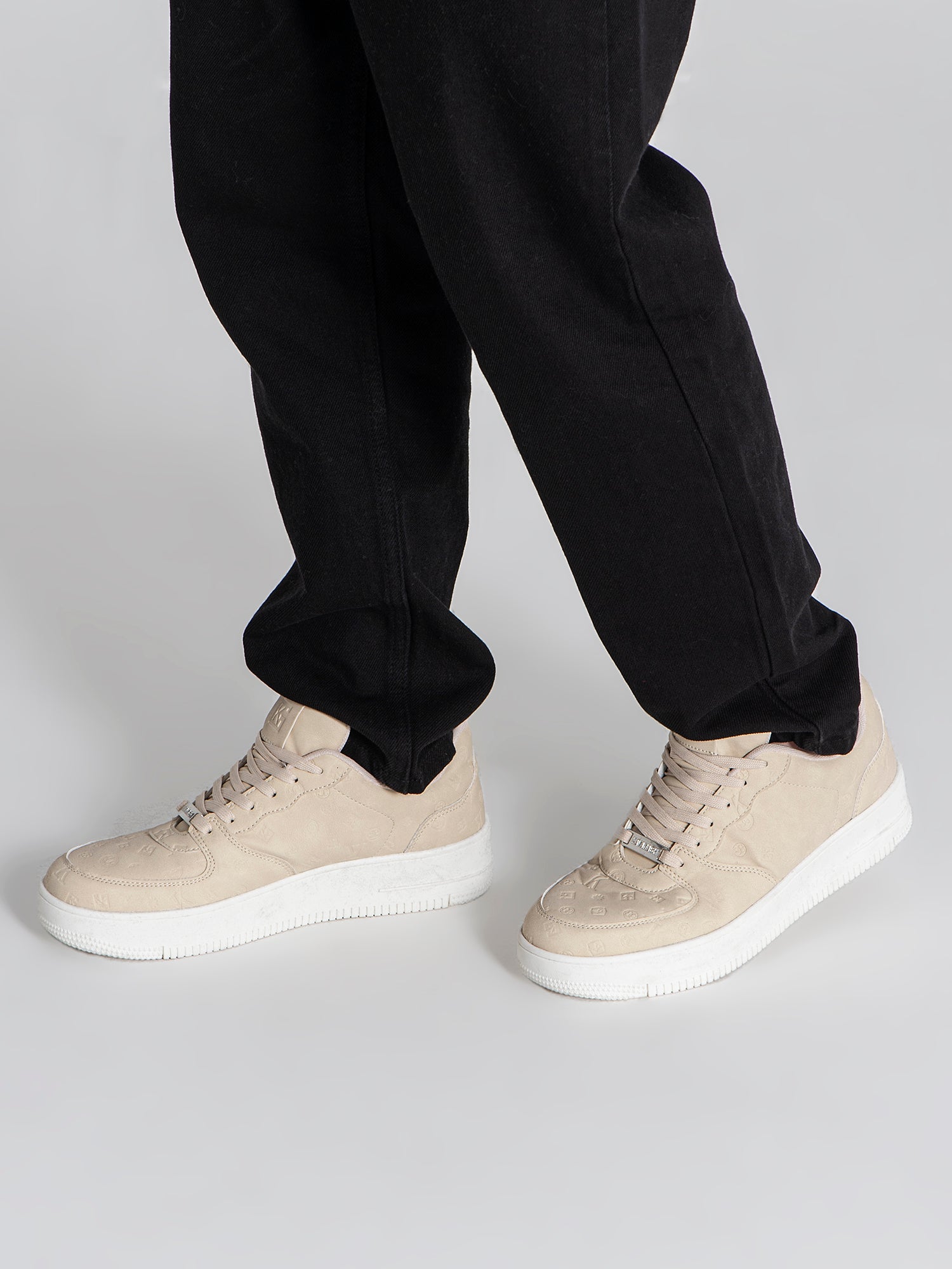 sneakers / Beige Logomania Sneakers