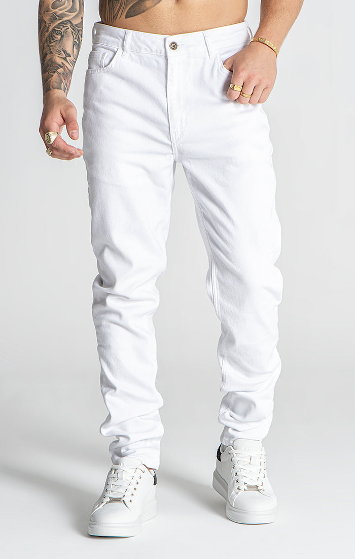 White jeans pent 2025