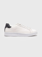 sneakers / White Insignia Edge Sneakers