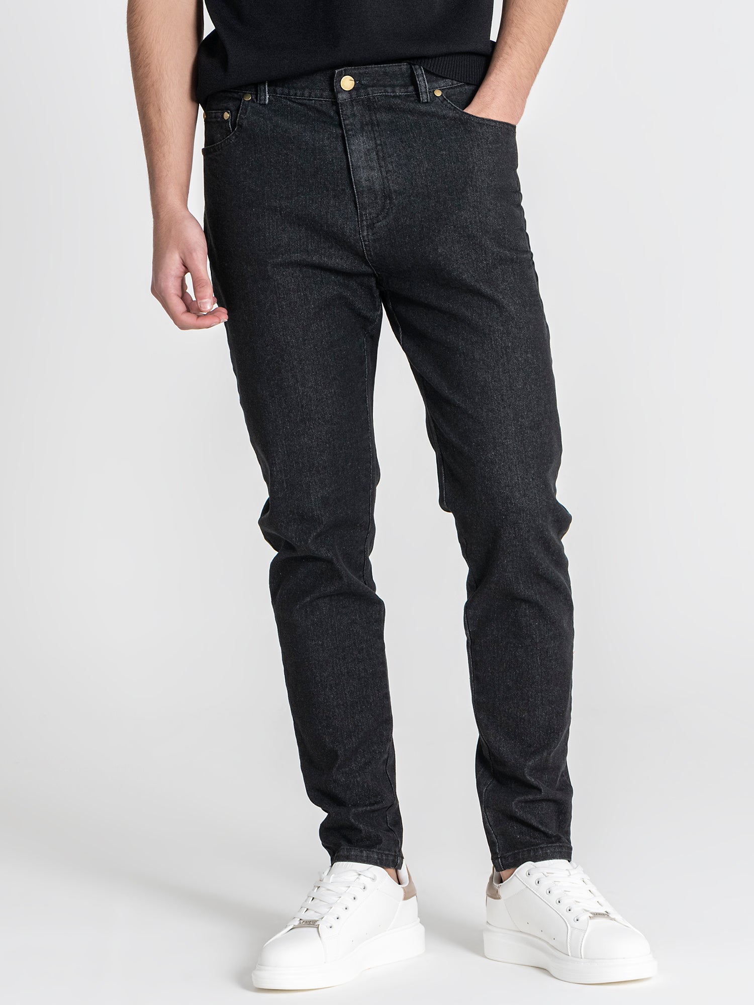 Black Essential Jeans