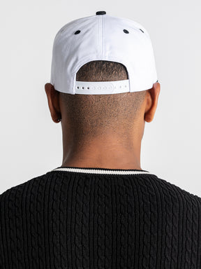 caps / White Trumpet Cap