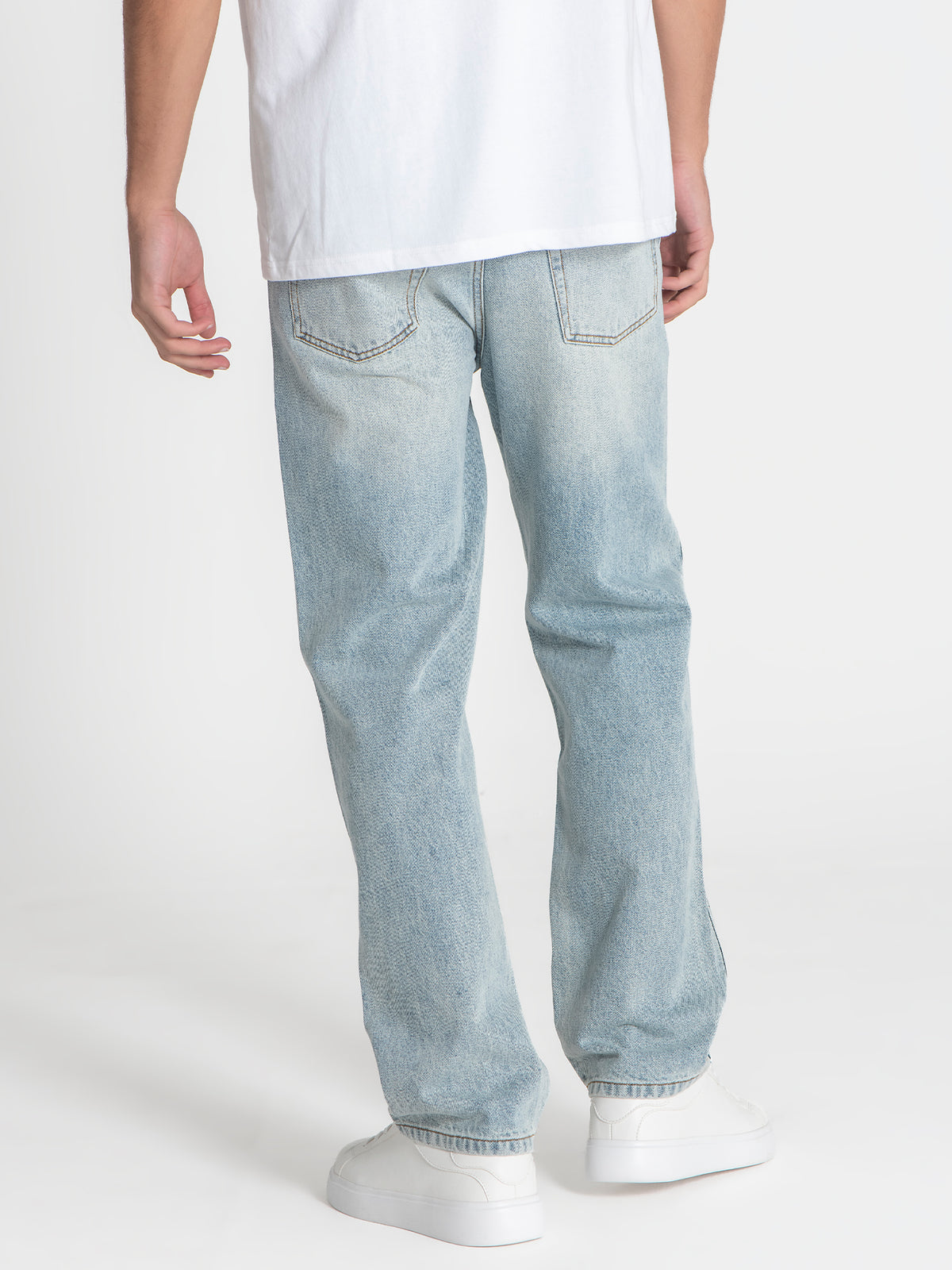 jeans / Light Blue Wash Jeans