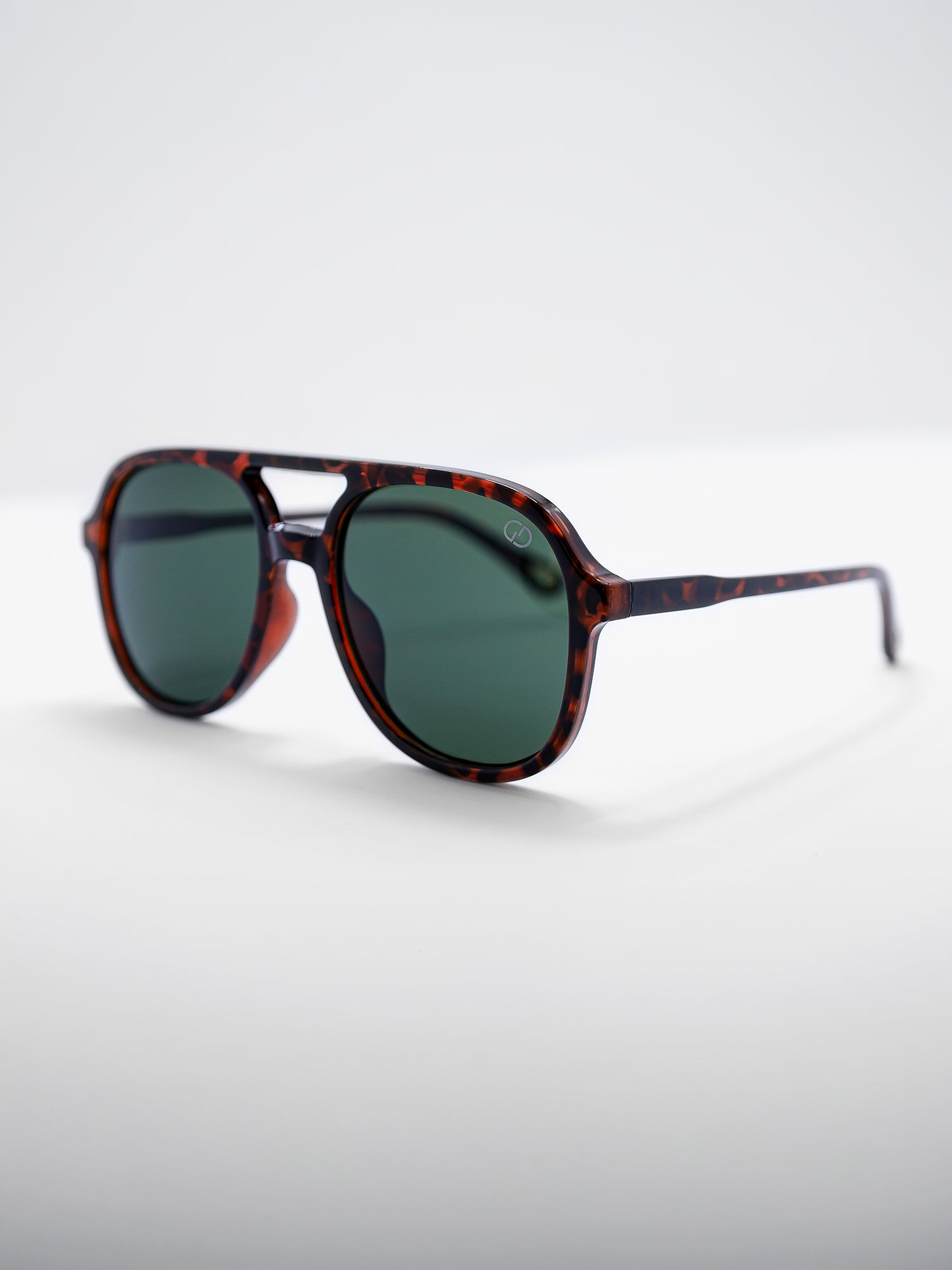 sunglasses / Green Lioris Sunglasses