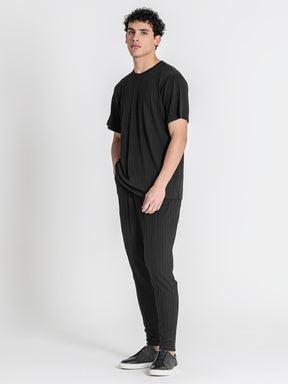 t-shirts / Black Tactile Tee