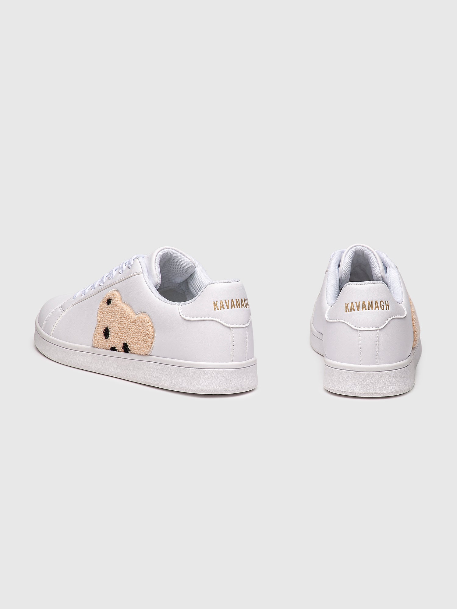 sneakers / White Plush Sneakers