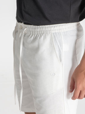 shorts / White Smart Linen Shorts