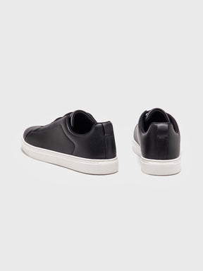 sneakers / Black Smart Sneakers