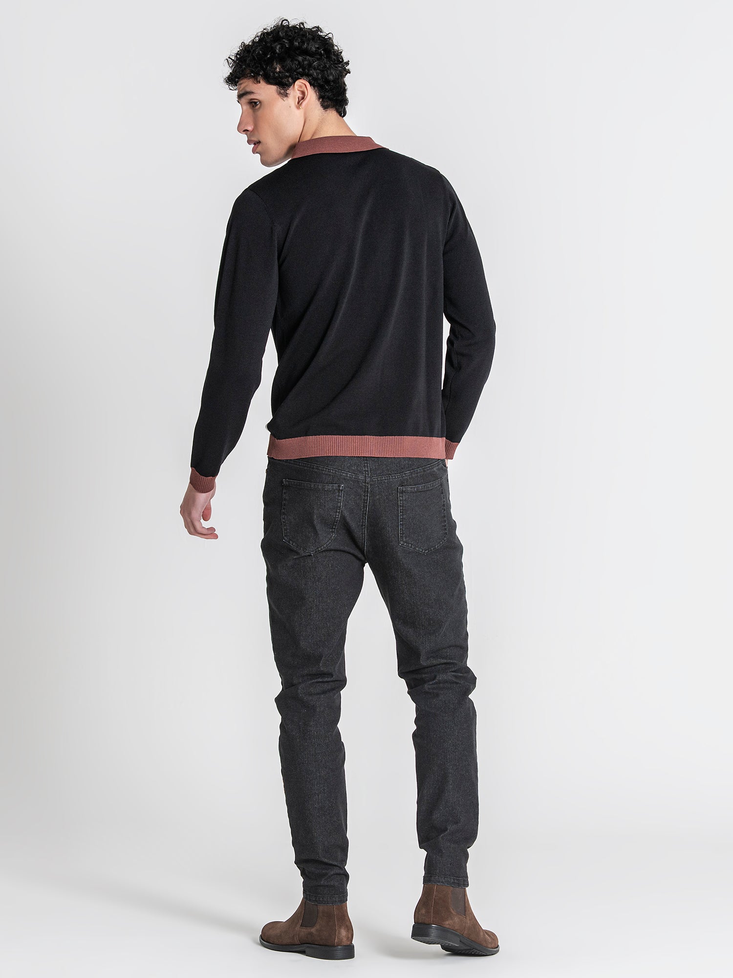 shirts / Black Frame Knit Shirt