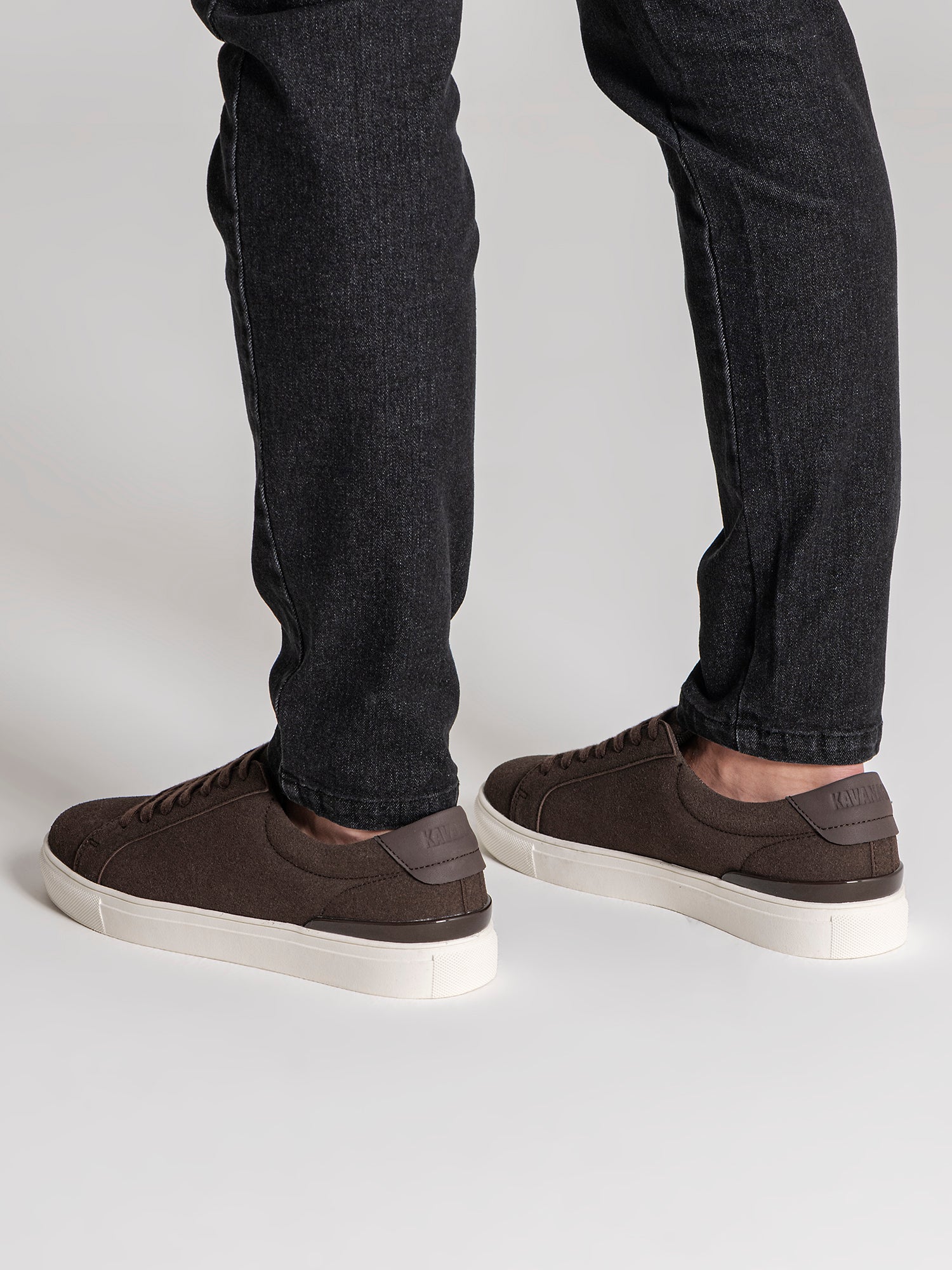 sneakers / Brown GK Smart Sneakers