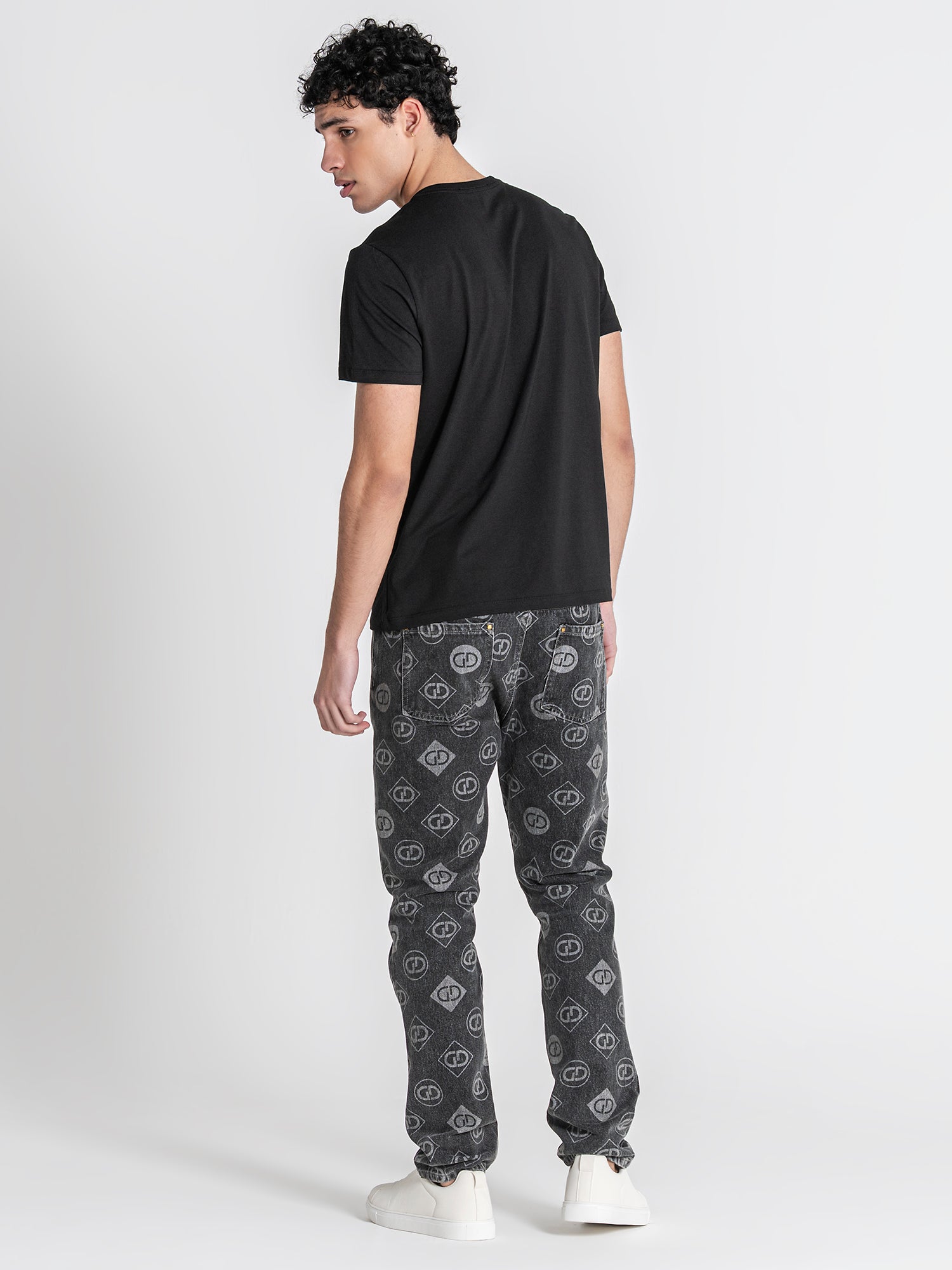 t-shirts / Black GK Tee