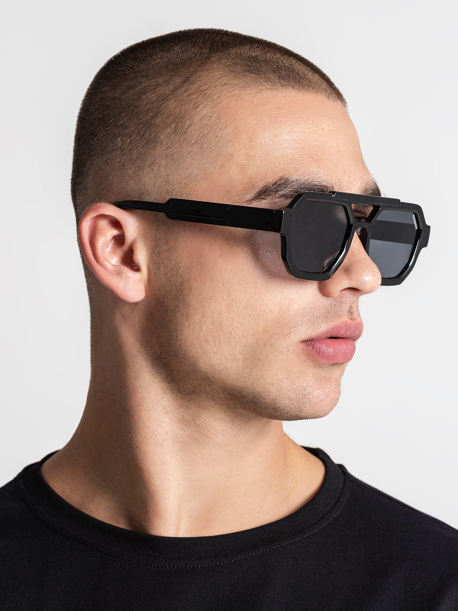 sunglasses / Black Octo Sunglasses