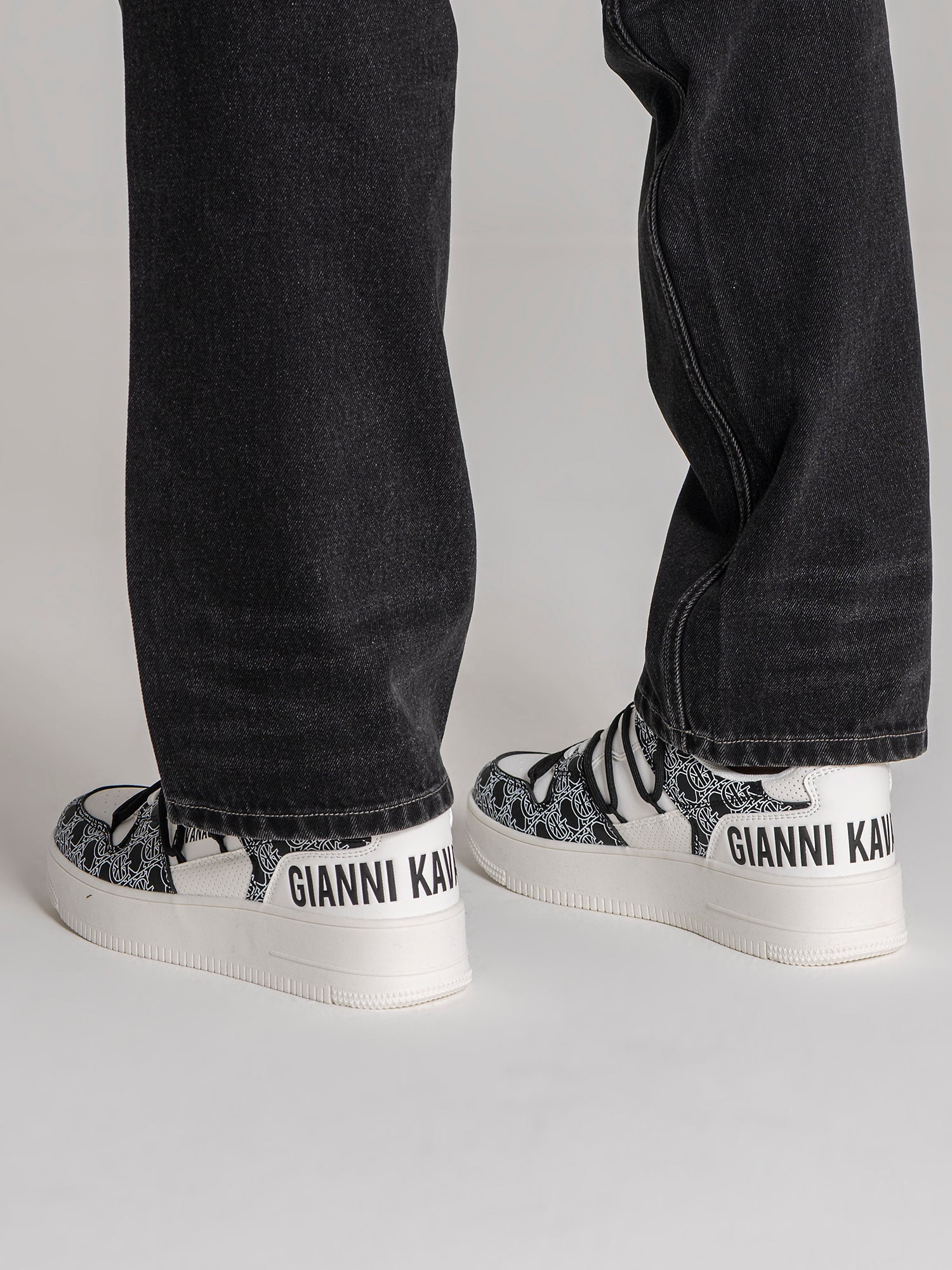 sneakers / Black GK Wrapped Sneakers