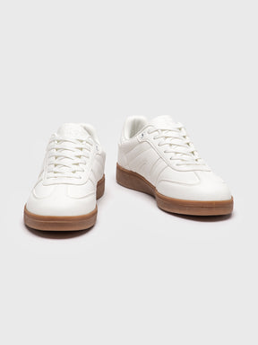 sneakers / White Soft Court Sneakers