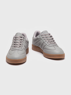 sneakers / Grey Soft Court Sneakers