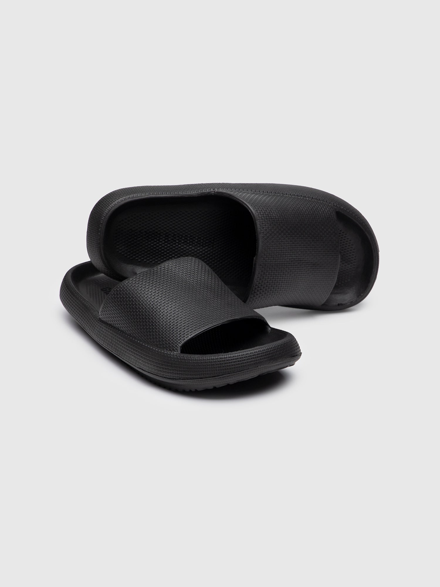 sliders / Black Foam Sliders