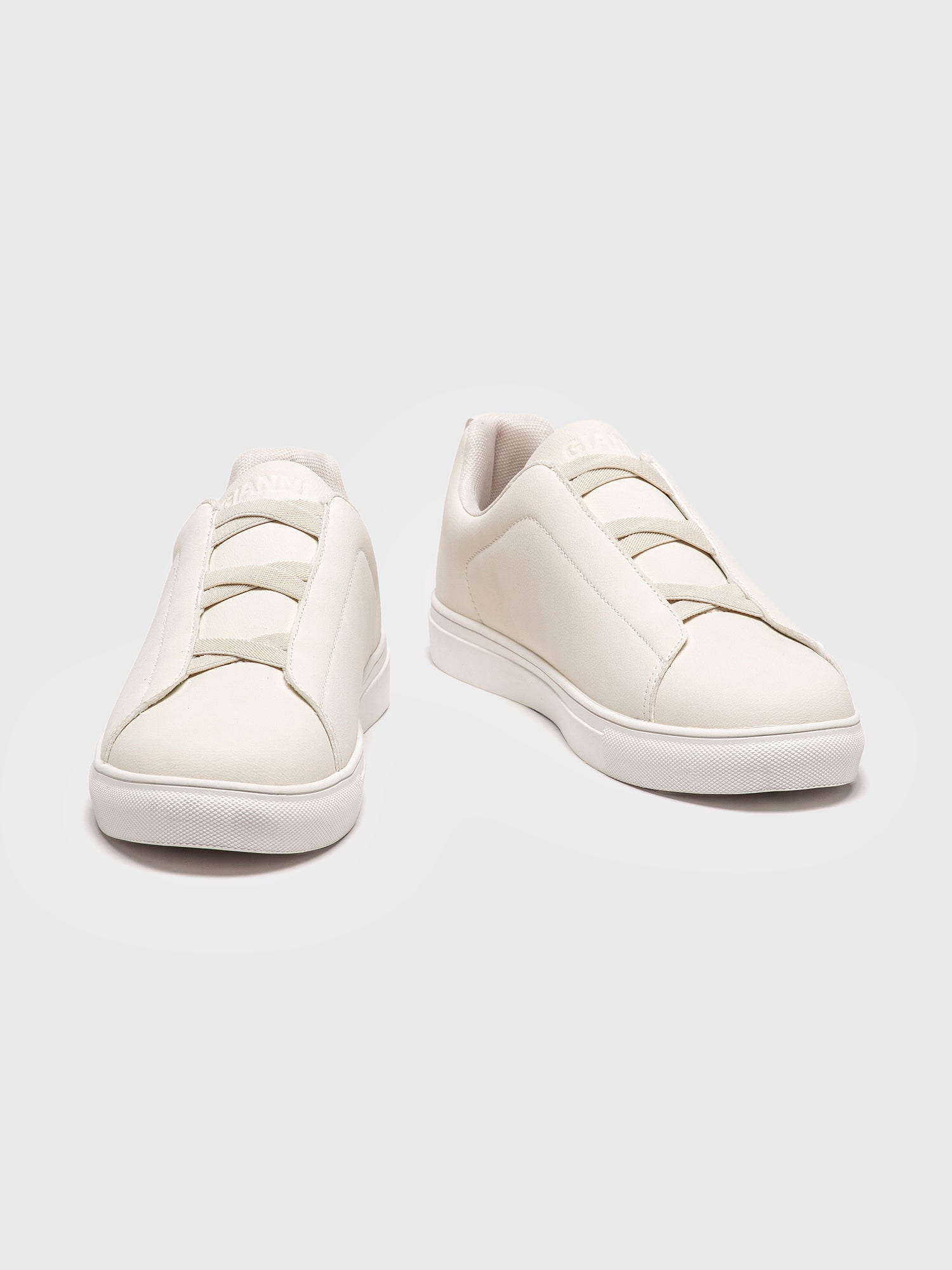 sneakers / White Smart Sneakers
