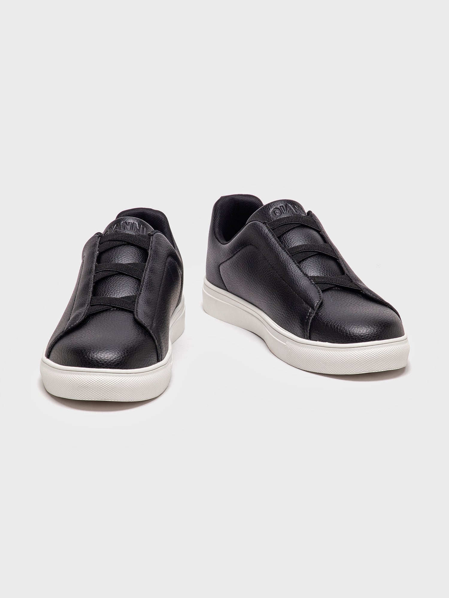 sneakers / Black Smart Sneakers