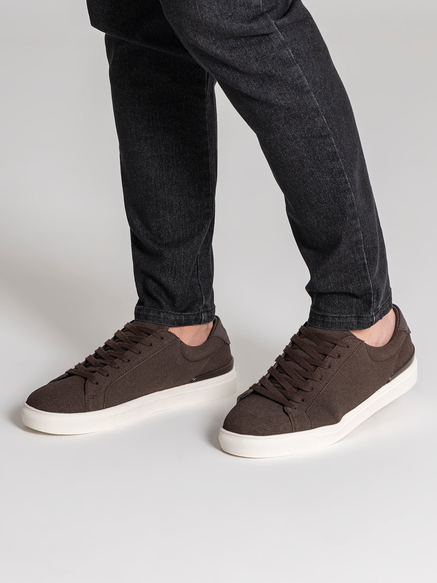 sneakers / Brown GK Smart Sneakers