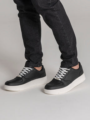 sneakers / Black City Ease Sneakers