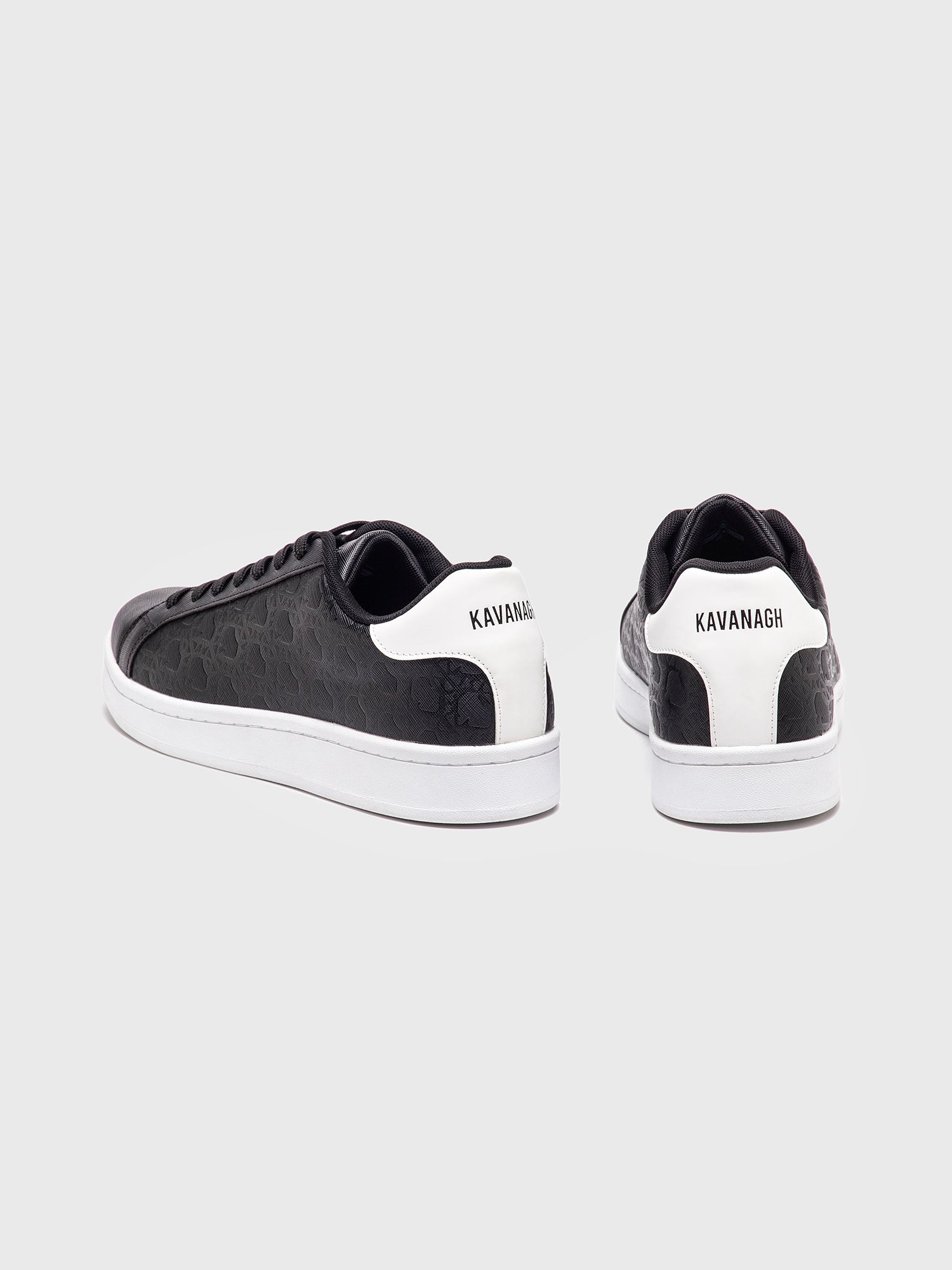 sneakers / Black Insignia Sneakers