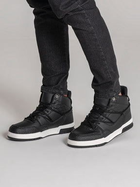 sneakers / Black Insignia Hi Sneakers